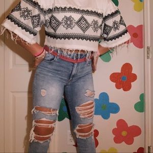 Light wash distressed high rise jeans!